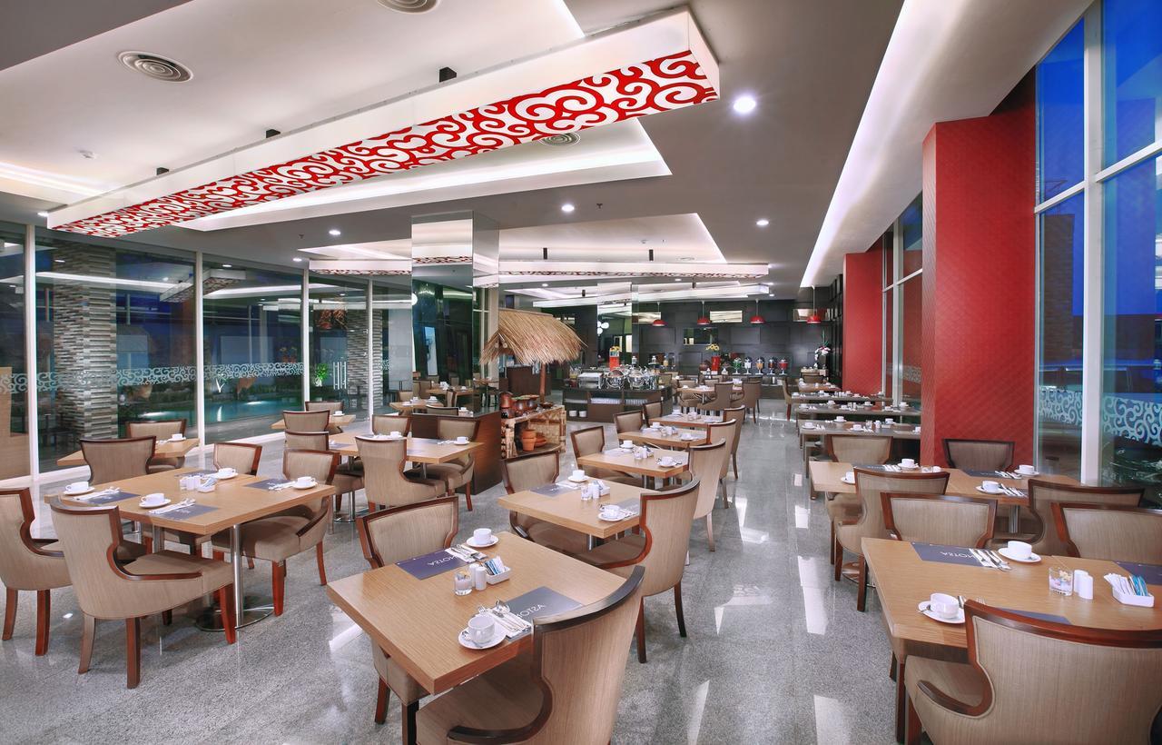 Aston Lampung City Hotel Bandar Lampung Exterior foto